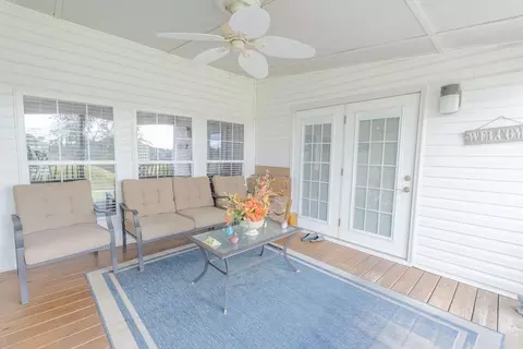 Exterior - 768 Ivanhoe Rd, Max Meadows, VA 24360 photo 7 of 9