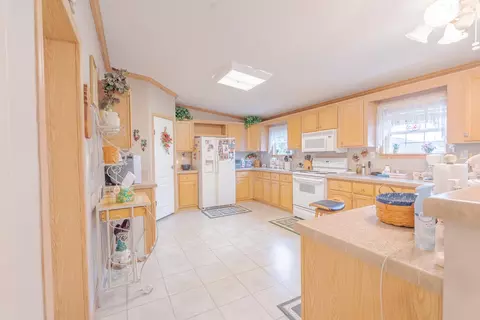 Kitchen - 768 Ivanhoe Rd, Max Meadows, VA 24360 photo 2 of 5