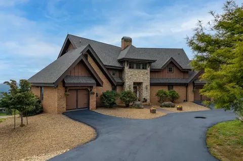 Exterior - 251 Running Bear Ct, Independence, VA 24348 photo 6 of 18