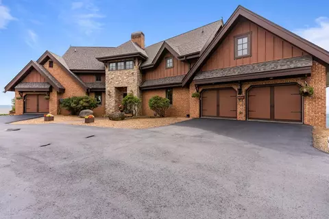 Exterior - 251 Running Bear Ct, Independence, VA 24348 photo 3 of 18