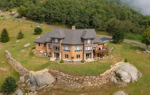 251 Running Bear Ct, Independence, VA 24348