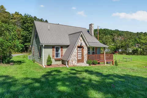 94 Stevens Creek Rd, Fries, VA 24330