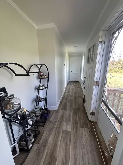 Entry Way - 9950 Ivanhoe Rd, Ivanhoe, VA 24350 photo 2 of 2