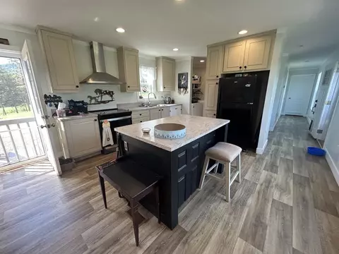 Kitchen - 9950 Ivanhoe Rd, Ivanhoe, VA 24350 photo 2 of 5