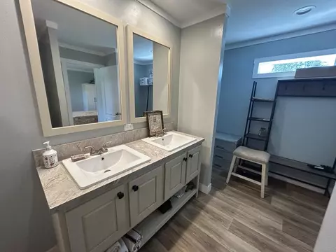 Bath - 9950 Ivanhoe Rd, Ivanhoe, VA 24350 photo 5 of 6