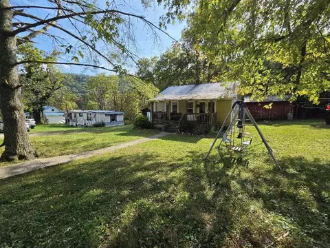 328 Lick Skillet Rd, Saltville, VA 24370
