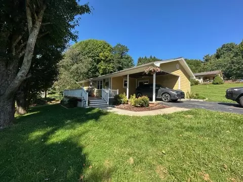 368 Westview Dr, Sparta, NC 28675