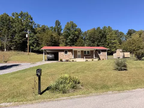 Exterior - 273 Acre Ln, Cedar Bluff, VA 24609 photo 6 of 12