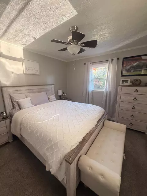 Bedroom - 273 Acre Ln, Cedar Bluff, VA 24609 photo 1 of 12