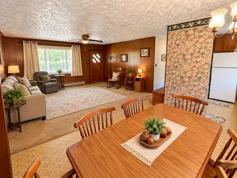 Dining - 109 Edgewater Dr, Cedar Bluff, VA 24609 photo 1 of 1