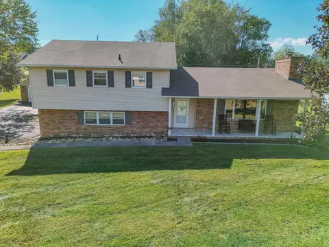 273 Kennedy Dr, Lebanon, VA 24266