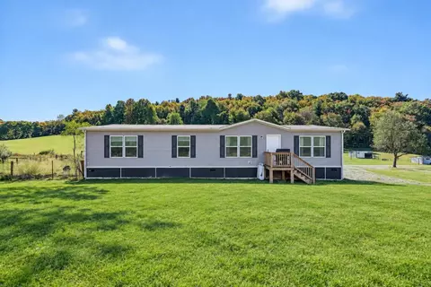 Exterior - 595 Emmanuel Rd SW, Willis, VA 24380 photo 2 of 20