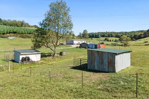 Exterior - 595 Emmanuel Rd SW, Willis, VA 24380 photo 18 of 20