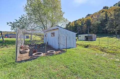 Exterior - 595 Emmanuel Rd SW, Willis, VA 24380 photo 13 of 20