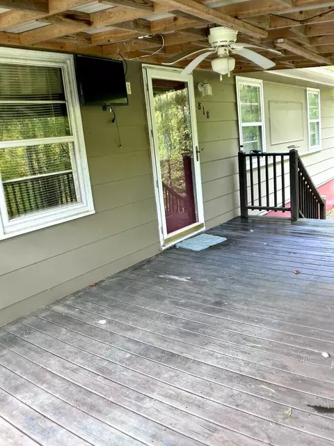 Exterior - 818 Buskill Ave, Richlands, VA 24641 photo 5 of 8