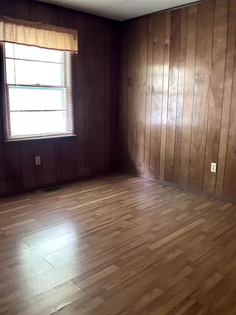 Bedroom - 818 Buskill Ave, Richlands, VA 24641 photo 3 of 3
