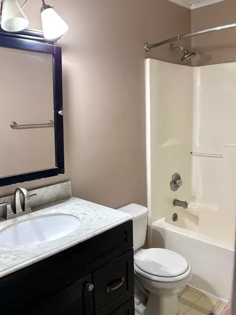Bath - 818 Buskill Ave, Richlands, VA 24641 photo 1 of 1