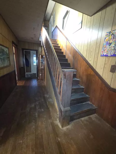 Entry Way - 36050 Loves Mill Rd, Glade Spring, VA 24340 photo 1 of 1