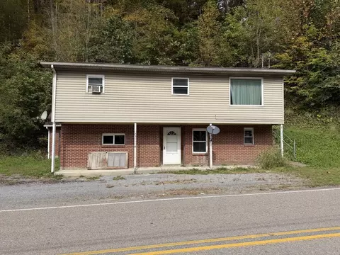 173 Big Creek Rd, Richlands, VA 24641