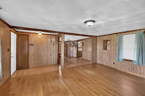 Living - 771 Collinstown Rd, Stuart, VA 24171 photo 3 of 3