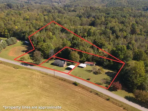 View/Area - 771 Collinstown Rd, Stuart, VA 24171 photo 4 of 7