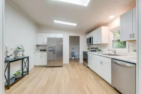 Kitchen - 14181 Middle Pointe Ct, Abingdon, VA 24210 photo 1 of 3