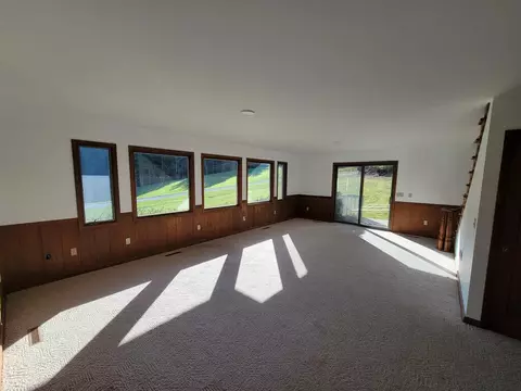 Living - 145 Klondike Rd, Independence, VA 24348 photo 1 of 5