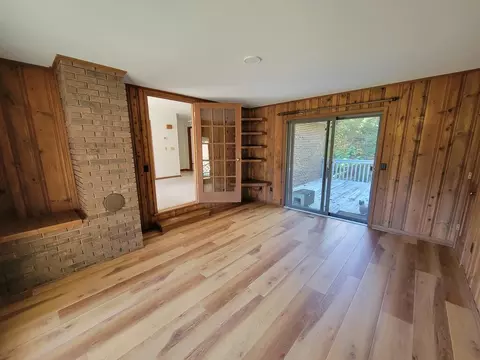 Living - 145 Klondike Rd, Independence, VA 24348 photo 4 of 5