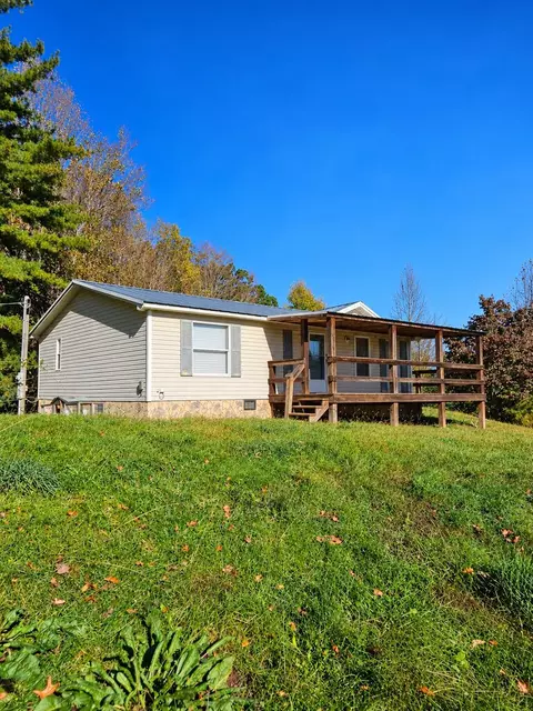 3235 Rockbridge Rd, Troutdale, VA 24378
