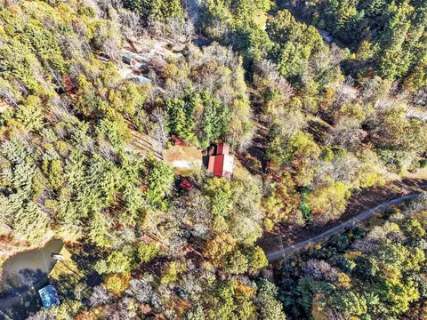 View/Area - 307 Current Lp, Hillsville, VA 24343 photo 4 of 5