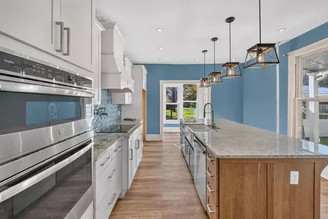 Kitchen - 30357 Oxford Ave, Emory, VA 24327 photo 1 of 4