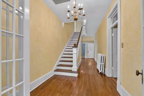 Entry Way - 30357 Oxford Ave, Emory, VA 24327 photo 2 of 5
