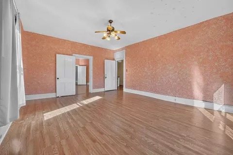 Bedroom - 30357 Oxford Ave, Emory, VA 24327 photo 5 of 9