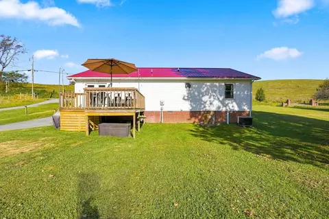 Exterior - 3897 Mountain Rd, Cedar Bluff, VA 24609 photo 7 of 9