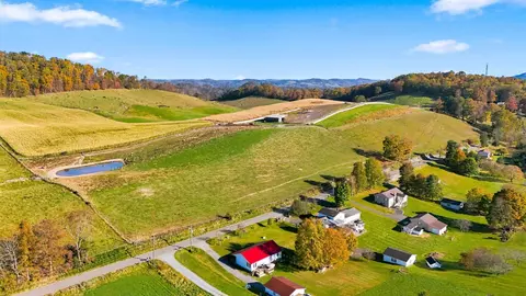 View/Area - 3897 Mountain Rd, Cedar Bluff, VA 24609 photo 5 of 6