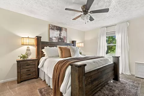 Bedroom - 3897 Mountain Rd, Cedar Bluff, VA 24609 photo 4 of 7