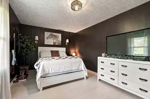 Bedroom - 3897 Mountain Rd, Cedar Bluff, VA 24609 photo 2 of 7