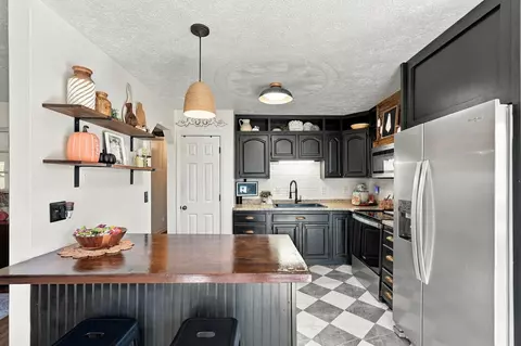 Kitchen - 3897 Mountain Rd, Cedar Bluff, VA 24609 photo 1 of 2