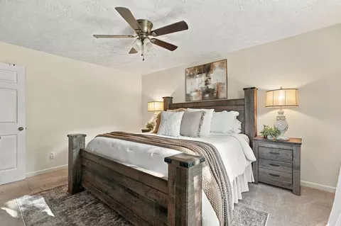Bedroom - 3897 Mountain Rd, Cedar Bluff, VA 24609 photo 6 of 7