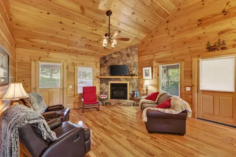 Living - 157 Double Bridges Dr, Fancy Gap, VA 24328 photo 2 of 5
