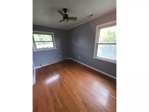 454 Walnut Dr, Cedar Bluff, VA 24609 photo 5