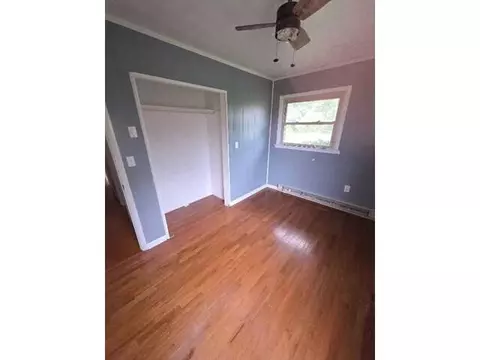 454 Walnut Dr, Cedar Bluff, VA 24609 photo 4