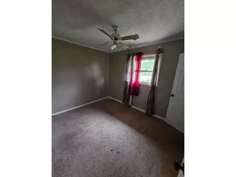 454 Walnut Dr, Cedar Bluff, VA 24609 photo 6