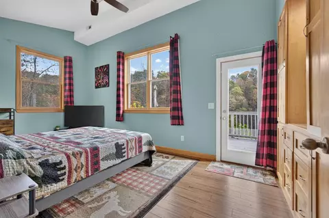 Bedroom - 584 Buzzard Roost Ln, Max Meadows, VA 24360 photo 5 of 8