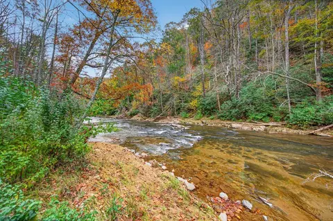 View/Area - 584 Buzzard Roost Ln, Max Meadows, VA 24360 photo 4 of 12