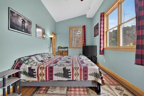 Bedroom - 584 Buzzard Roost Ln, Max Meadows, VA 24360 photo 6 of 8