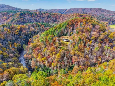 View/Area - 584 Buzzard Roost Ln, Max Meadows, VA 24360 photo 9 of 12