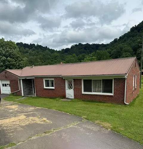 1046 Baptist Valley Rd, Cedar Bluff, VA 24609 photo 1