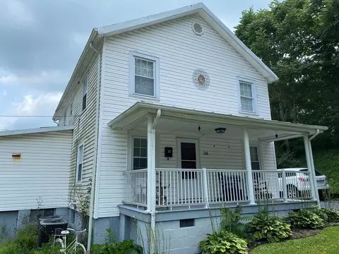 316 Post St, Pounding Mill, VA 24637 photo 1