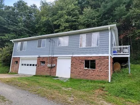 924 E Main St, Independence, VA 24348 photo 1